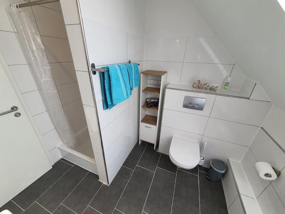 Kiel-Russee Familienwohnung, Lademoeglichkeit, Co2 Frei Экстерьер фото