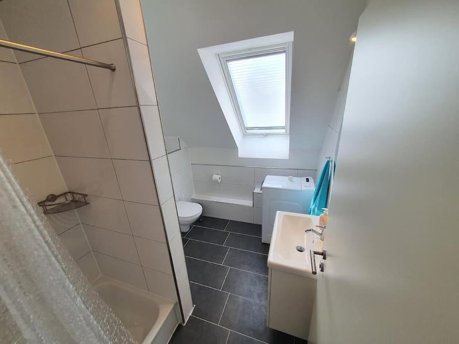 Kiel-Russee Familienwohnung, Lademoeglichkeit, Co2 Frei Экстерьер фото